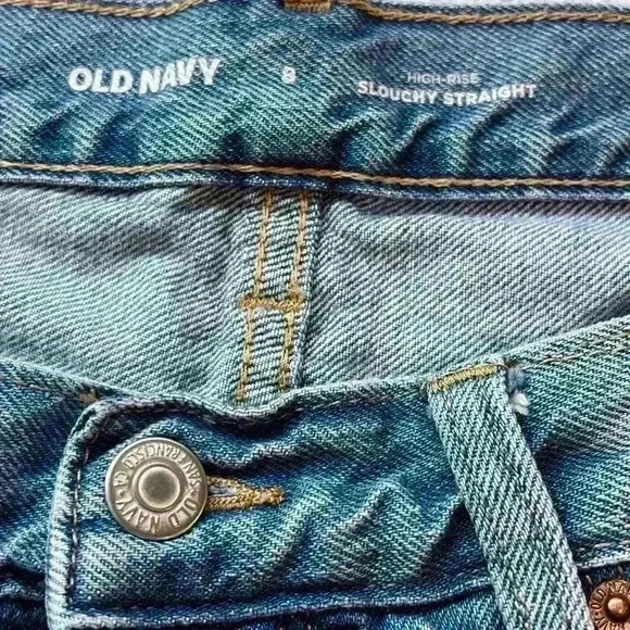 ✨Old Navy Size 8 Distressed high rise slouchy strait fit blue jeans - Picture 5 of 5